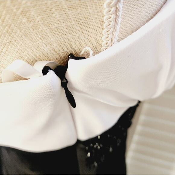 BETSY & ADAM NEW BLACK / WHITE BEADED V NECK SIZE 10 DRESS - Picture 9 of 10